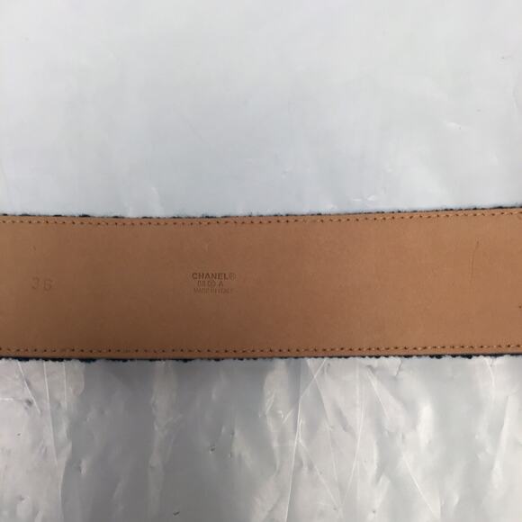 Authentic Chanel 2” wide green tweed & leather belt silver CC buckle Small H1 36 main image 6